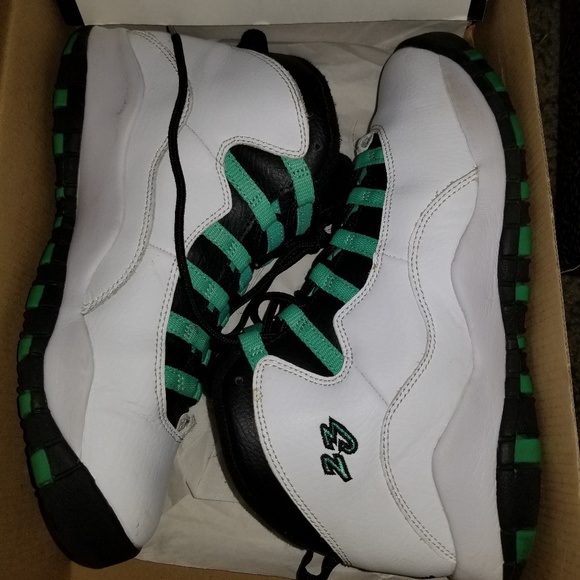 Air Jordan's retro 10's - Picture 2 of 2